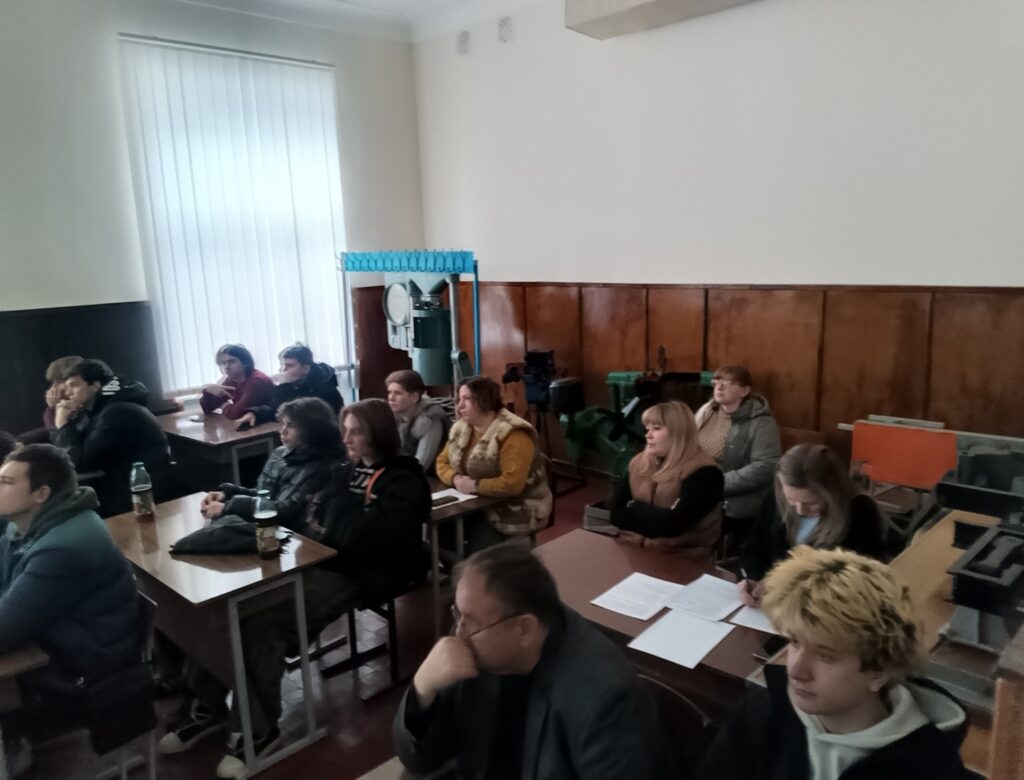 Дотримуючись багаторічної традиції, напередодні Дня енергетика в ВСП ЗМФК ЗНУ проведено тиждень циклової комісії Електромеханічних дисциплін — фото
